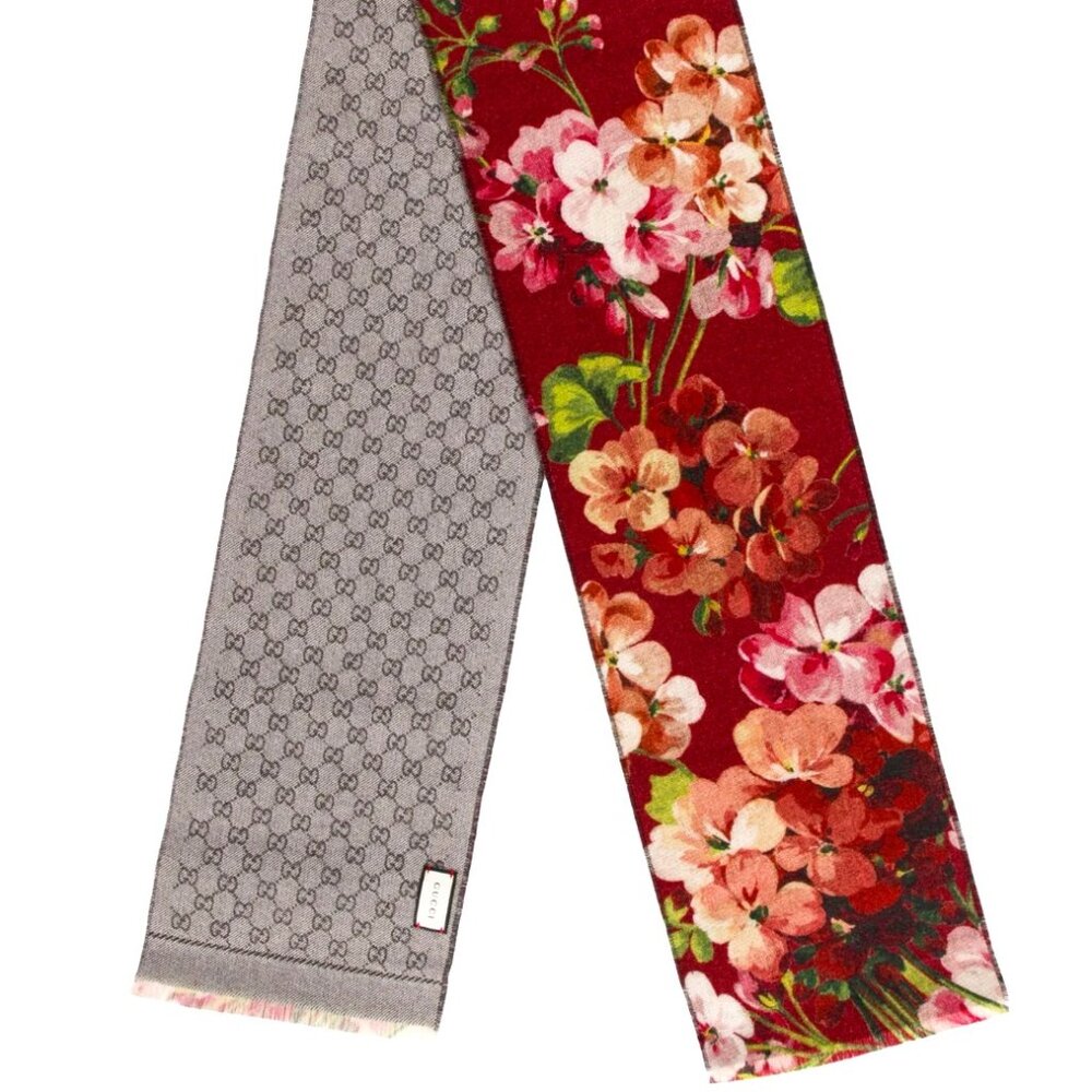 Gucci 100% Wool Scarf with Floral Pattern